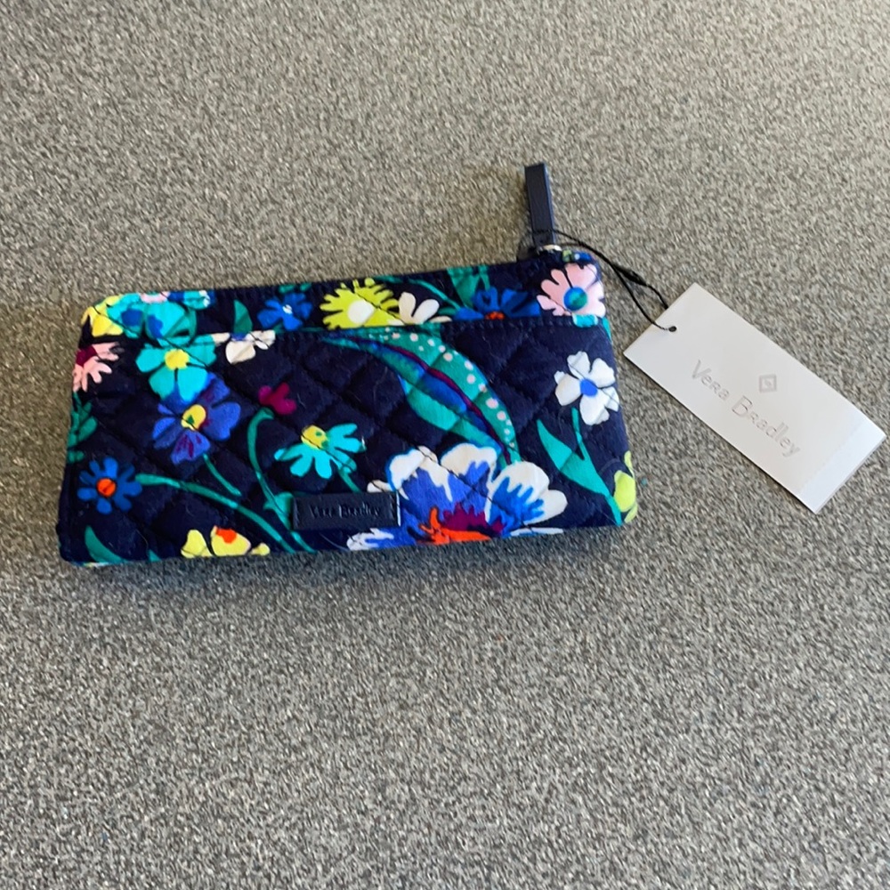 Vera Bradley Navy Floral Quilted Zip Wristlet